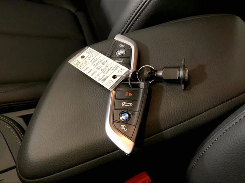 Used 2021 BMW X1 xDrive28i image 14