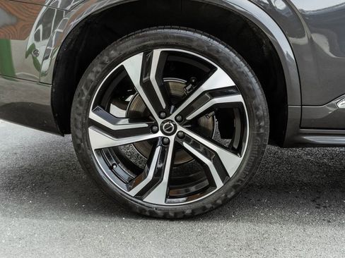 Used 2024 Volvo XC90 B6 Ultimate w/ Protection Package Premier AWD/4WD image 30