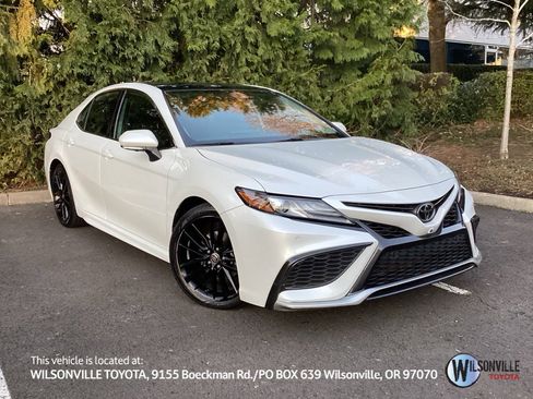 Used 2021 Toyota Camry XSE image 1