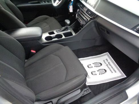 Used 2020 Kia Optima LX FWD image 16