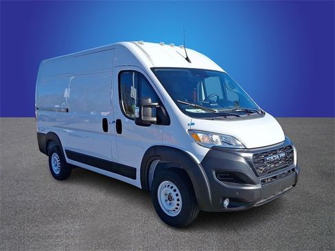 Used 2024 RAM ProMaster 2500 w/ Safety Group image 3