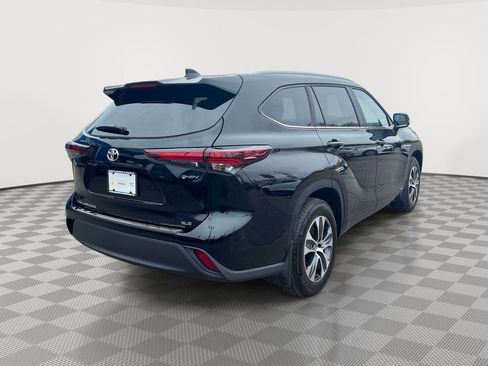 Used 2026 Toyota Highlander XLE AWD/4WD image 5