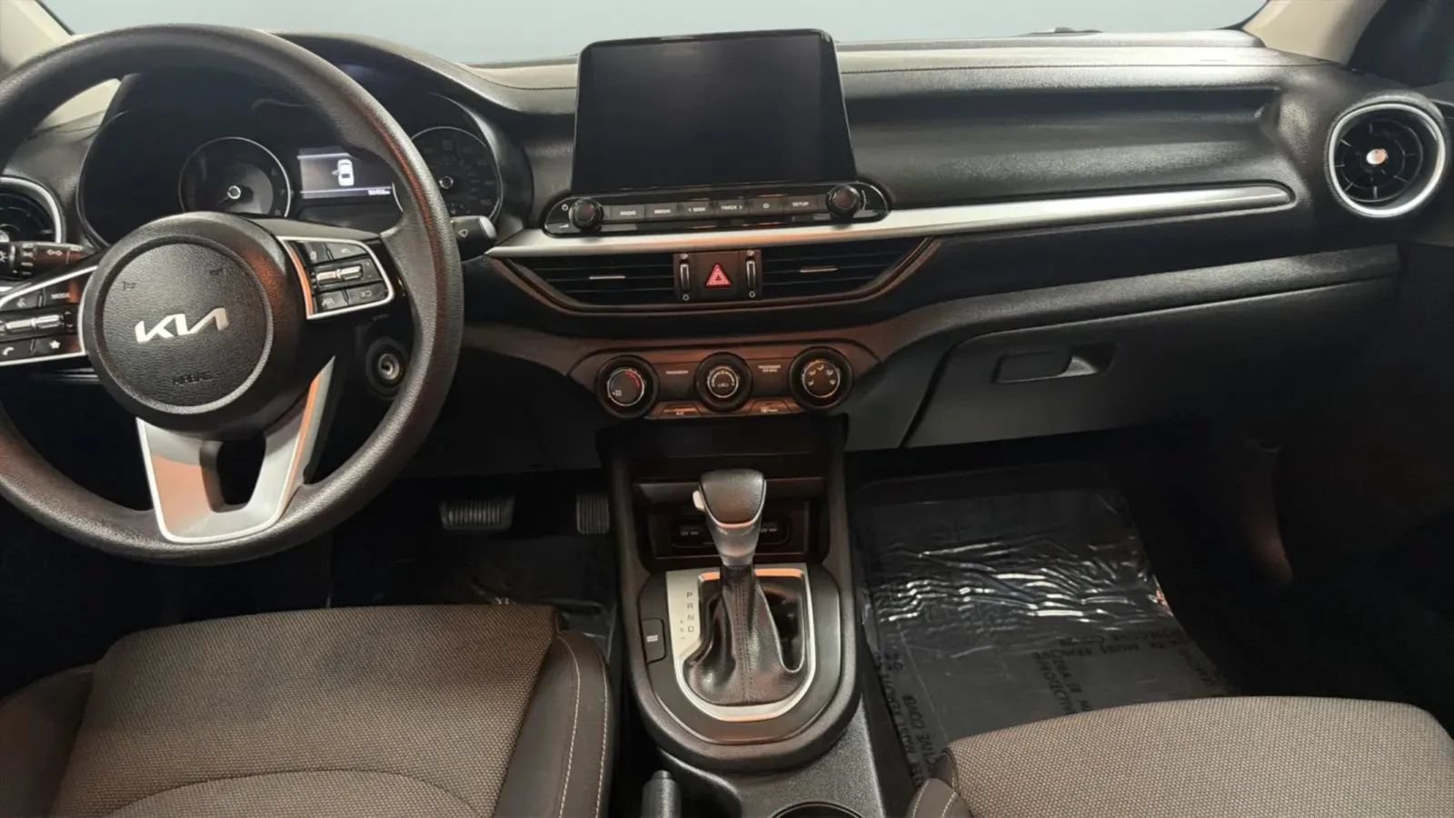 Used 2023 Kia Forte LXS FWD image 15