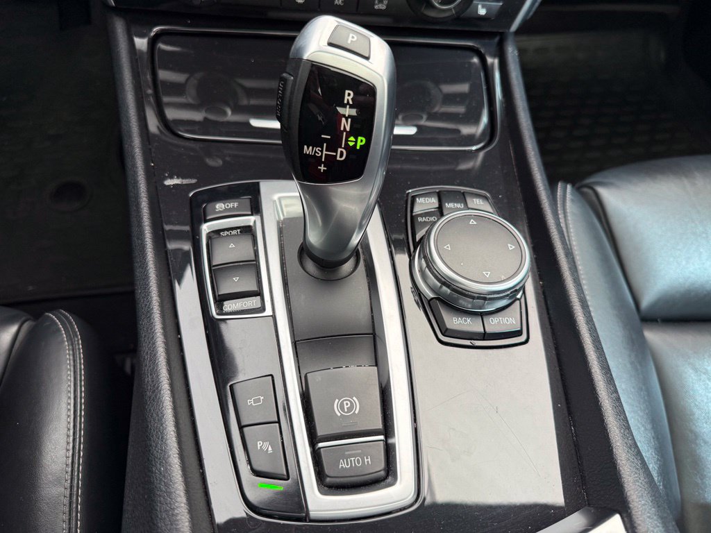 Used 2017 BMW 535i Gran Turismo RWD image 21