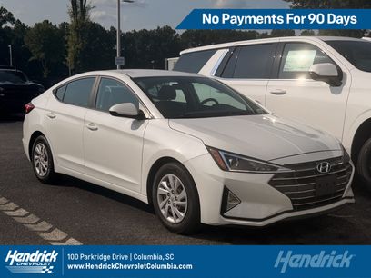 Used 2020 Hyundai Elantra SE w/ Cargo Package (C1)