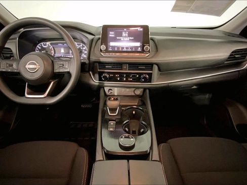 Used 2024 Nissan Rogue S AWD/4WD image 15