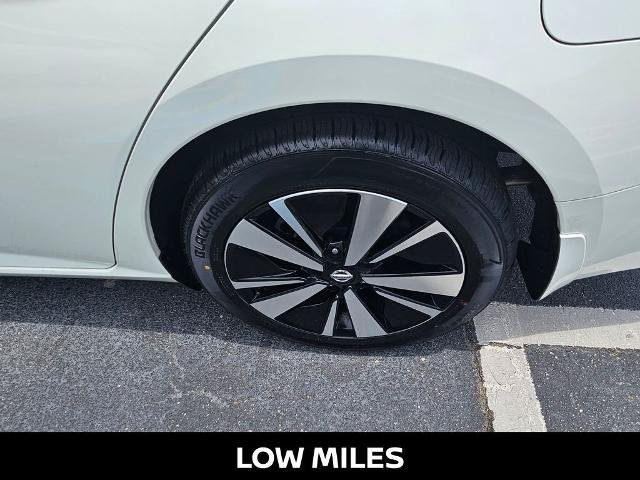 Certified 2021 Nissan Altima 2.5 SV FWD image 10