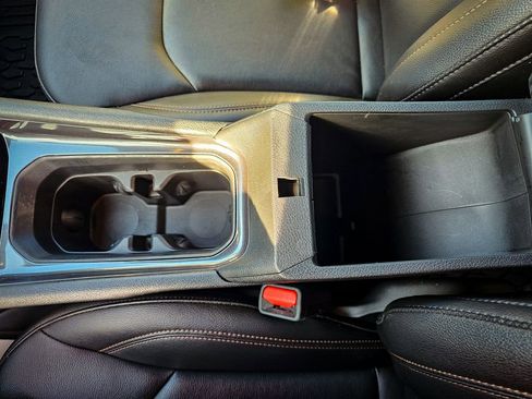 Certified 2024 Jeep Compass Latitude image 26