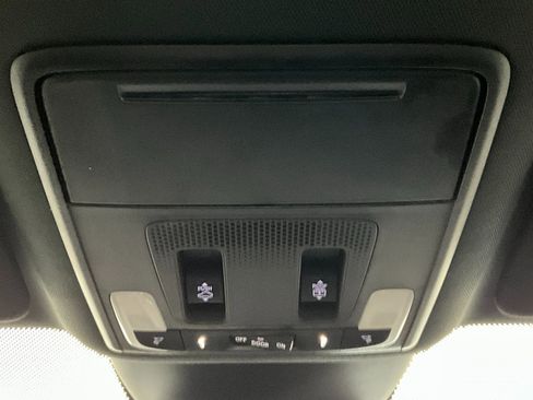 Used 2023 Honda Pilot TrailSport image 13