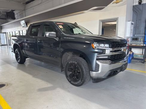 Used 2019 Chevrolet Silverado 1500 LT w/ All-Star Edition AWD/4WD image 3