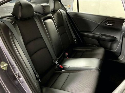 Used 2016 Honda Accord Sport image 26
