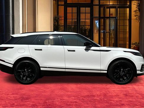 New 2026 Land Rover Range Rover Velar Dynamic SE image 9
