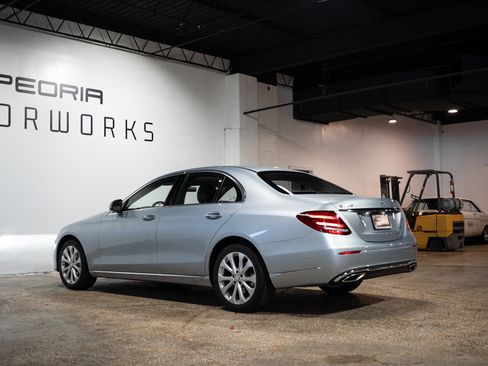 Used 2017 Mercedes-Benz E 300 image 8