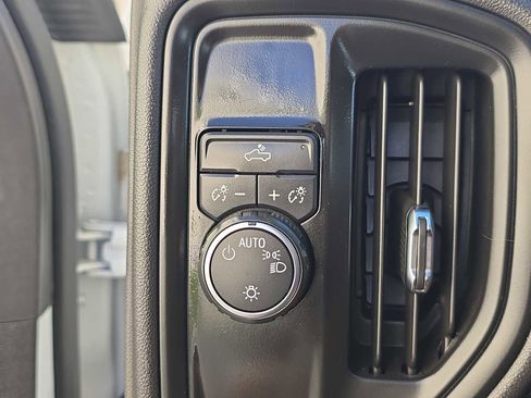 Used 2019 Chevrolet Silverado 1500 W/T image 18