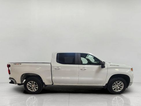 Used 2024 Chevrolet Silverado 1500 LT image 4
