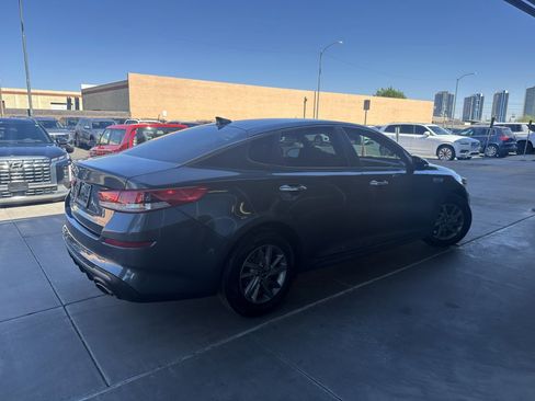 Used 2020 Kia Optima LX FWD image 3