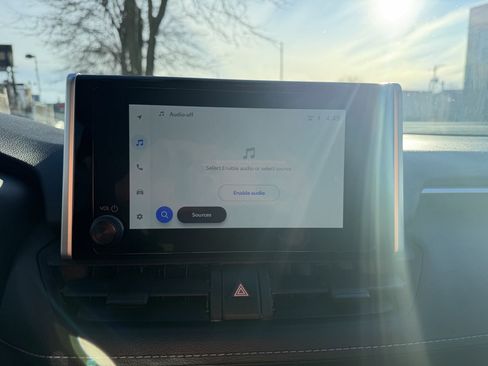 Used 2025 Toyota RAV4 LE image 29