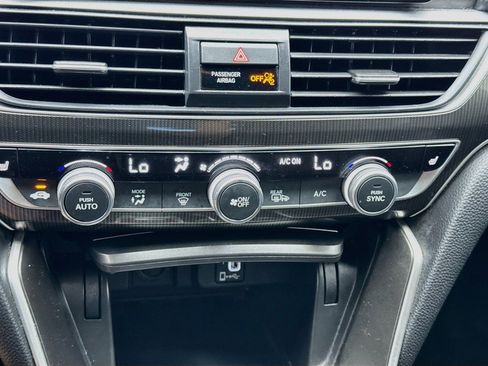 Used 2019 Honda Accord Sport image 12