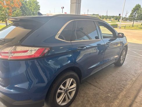 Used 2020 Ford Edge SEL w/ Convenience Package FWD image 4