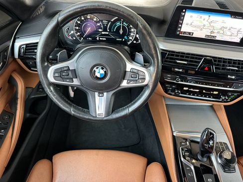 Used 2018 BMW 530e RWD image 15