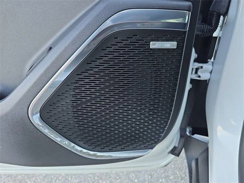 Certified 2025 GMC Acadia Elevation image 17