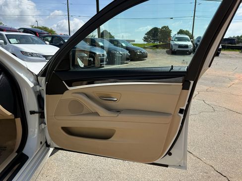 Used 2013 BMW 528i Sedan image 38