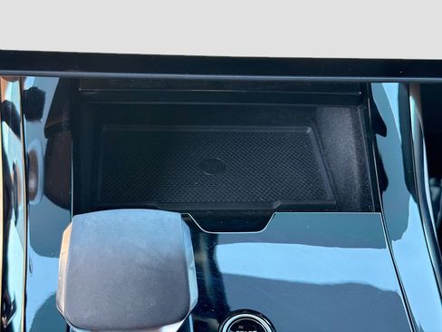 Used 2024 Land Rover Range Rover Sport SE image 33