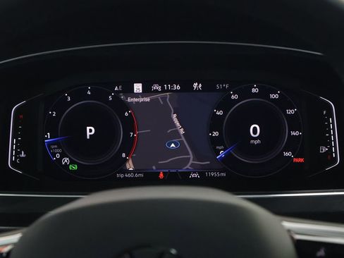 Used 2024 Volkswagen Tiguan SEL R-Line image 18