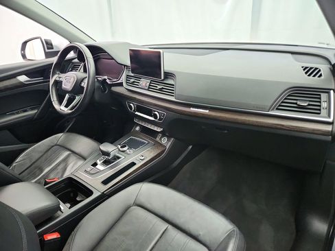 Used 2019 Audi Q5 2.0T Premium Plus w/ Premium Plus Package AWD/4WD image 25