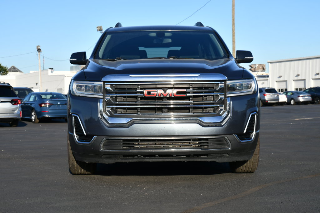 Used 2020 GMC Acadia SLE w/ Driver Convenience Package FWD image 2
