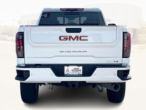 Used 2025 GMC Sierra 2500 AT4 w/ AT4 Premium Plus Package image 5