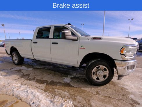 Used 2024 RAM 2500 Tradesman w/ Chrome Appearance Group image 11