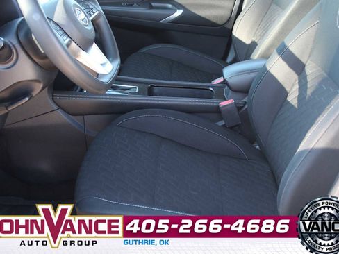 Used 2022 Nissan Kicks SV image 24