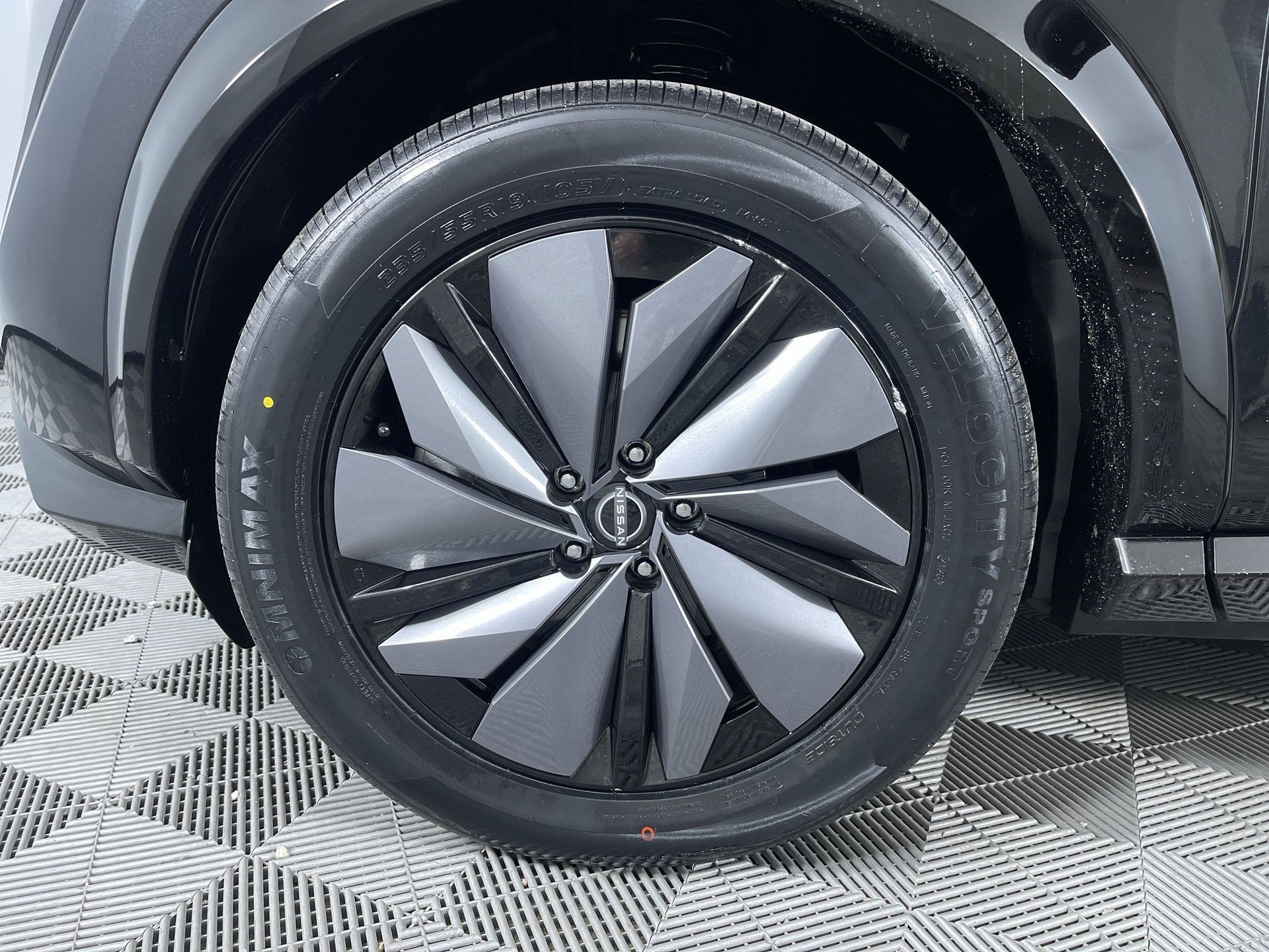 Certified 2024 Nissan Ariya AWD image 26