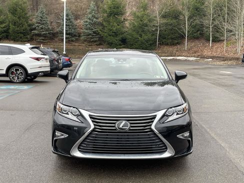Used 2017 Lexus ES 350 w/ Luxury Package image 8