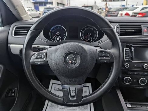 Used 2014 Volkswagen Jetta SEL FWD image 17