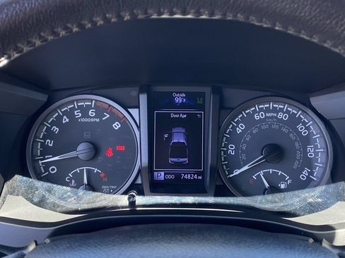 Certified 2020 Toyota Tacoma TRD Off-Road w/ Technology Package AWD/4WD image 34