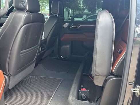 Used 2023 GMC Sierra 1500 Denali Ultimate AWD/4WD image 6