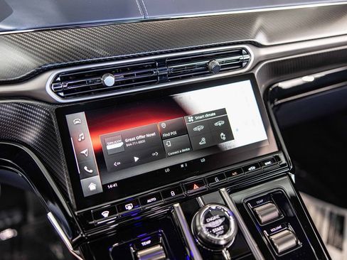 New 2026 Aston Martin V8 Vantage Coupe image 25