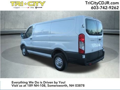 Used 2020 Ford Transit 250 Low Roof AWD image 4
