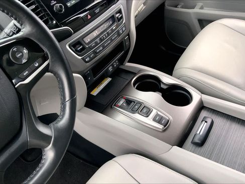 Used 2022 Honda Pilot Special Edition image 16