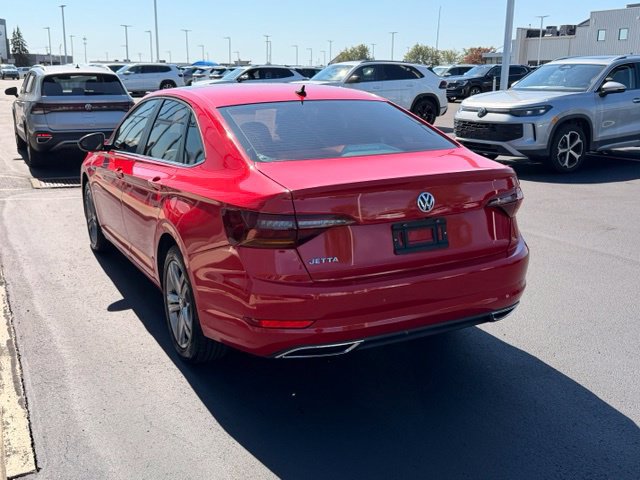 Used 2019 Volkswagen Jetta R-Line w/ R-Line Cold Weather Package FWD image 2