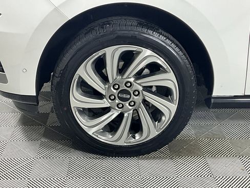 Used 2024 Lincoln Navigator Premiere image 30