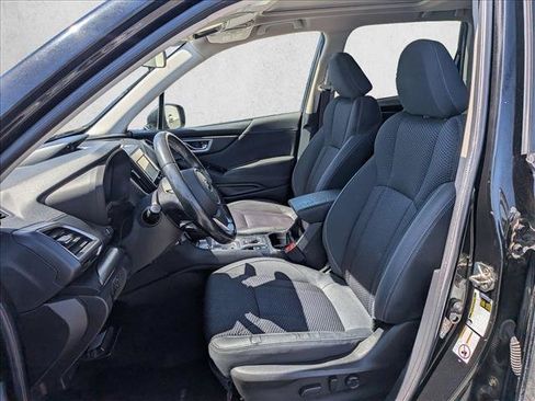 Used 2020 Subaru Forester Premium AWD/4WD image 16