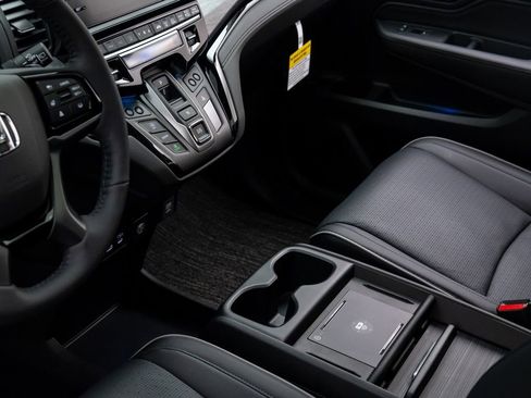 New 2026 Honda Odyssey Elite image 13