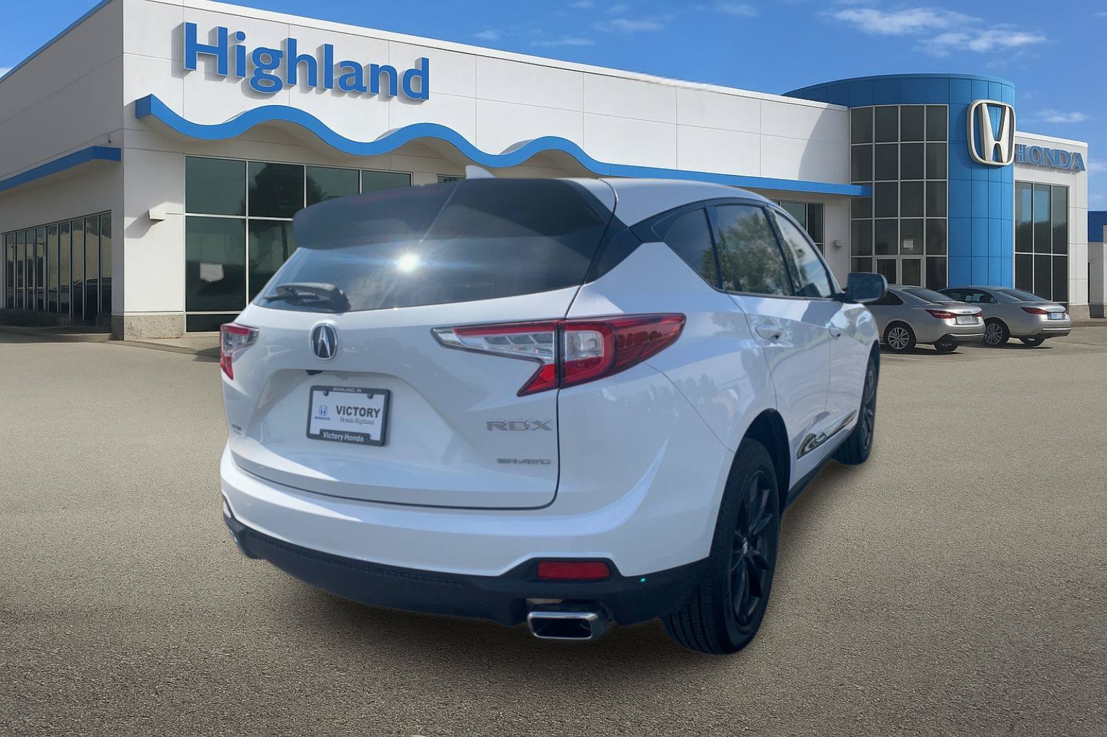 Used 2025 Acura RDX SH-AWD image 5