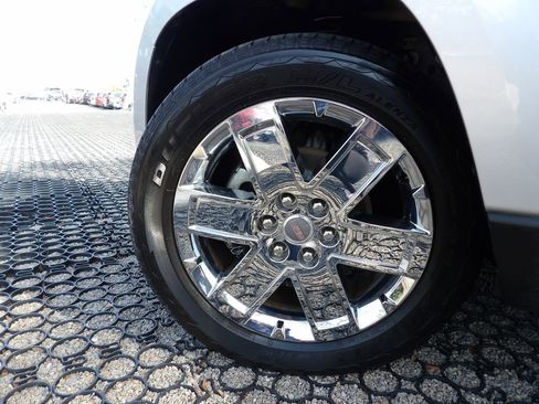 Used 2017 GMC Acadia Limited SLT image 29