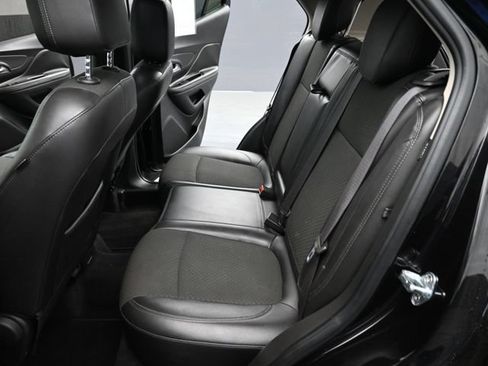 Used 2019 Buick Encore Preferred AWD/4WD image 11