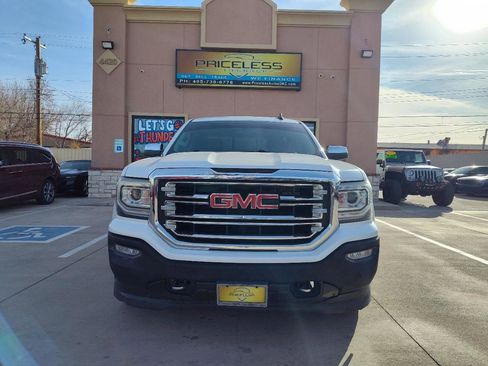 Used 2018 GMC Sierra 1500 SLT w/ Texas SLT Premium Package RWD image 9