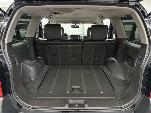 Used 2012 Nissan Xterra PRO-4X w/ Pro-4x Leather Pkg image 17